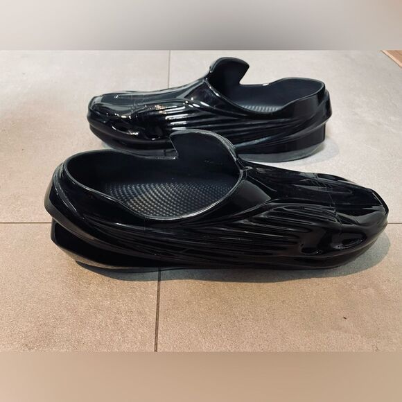 1017 Alyx Terminator Crocs - Women’s Rubber Crocs Slip-On Sneakers - Black sz 13 - Picture 2 of 4
